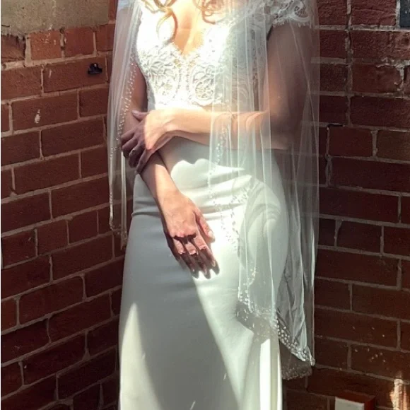 Dracy Veil by Sara Gabriel - Picture 4 of 7